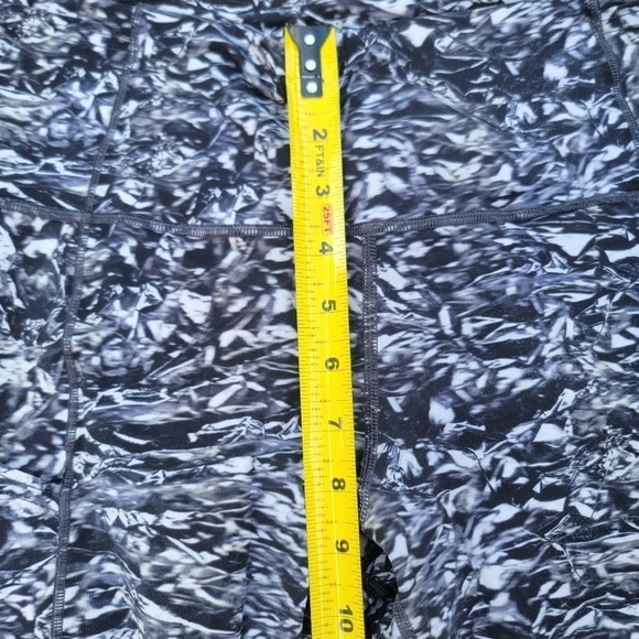 Lululemon Fast & Free 7/8 Tight II *Nulux 25" 8 - Picture 6 of 10